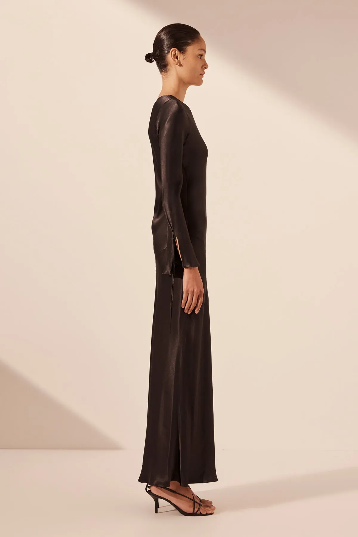 NORA LACE DETAIL MAXI DRESS - BLACK